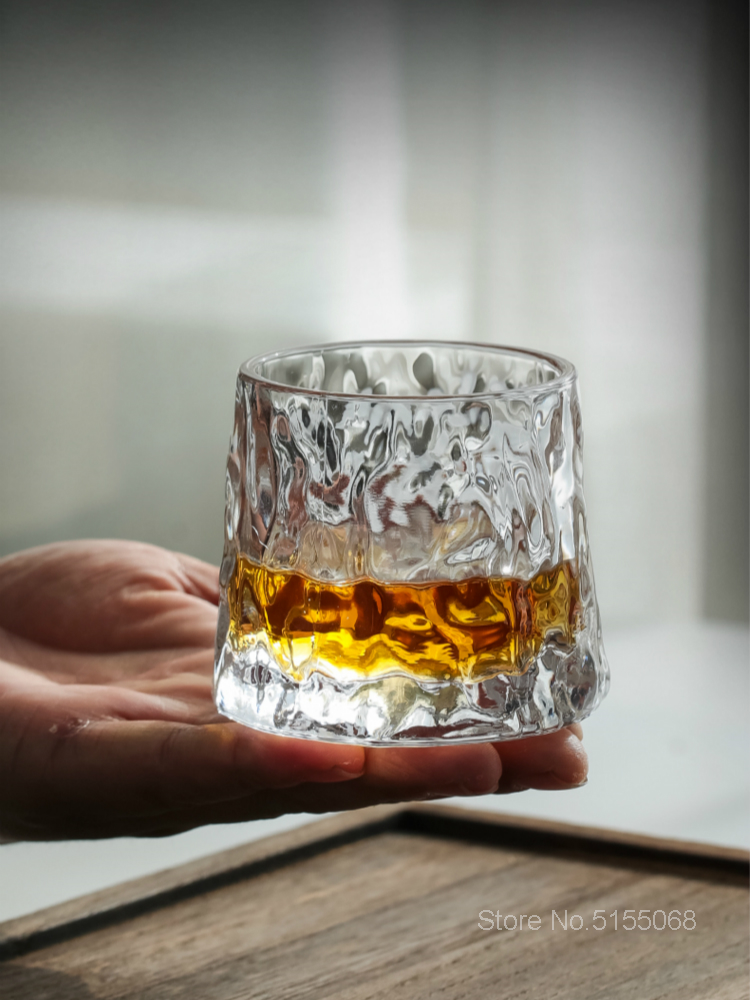 Crystal Whiskey Glasses with Spinning Tops Design